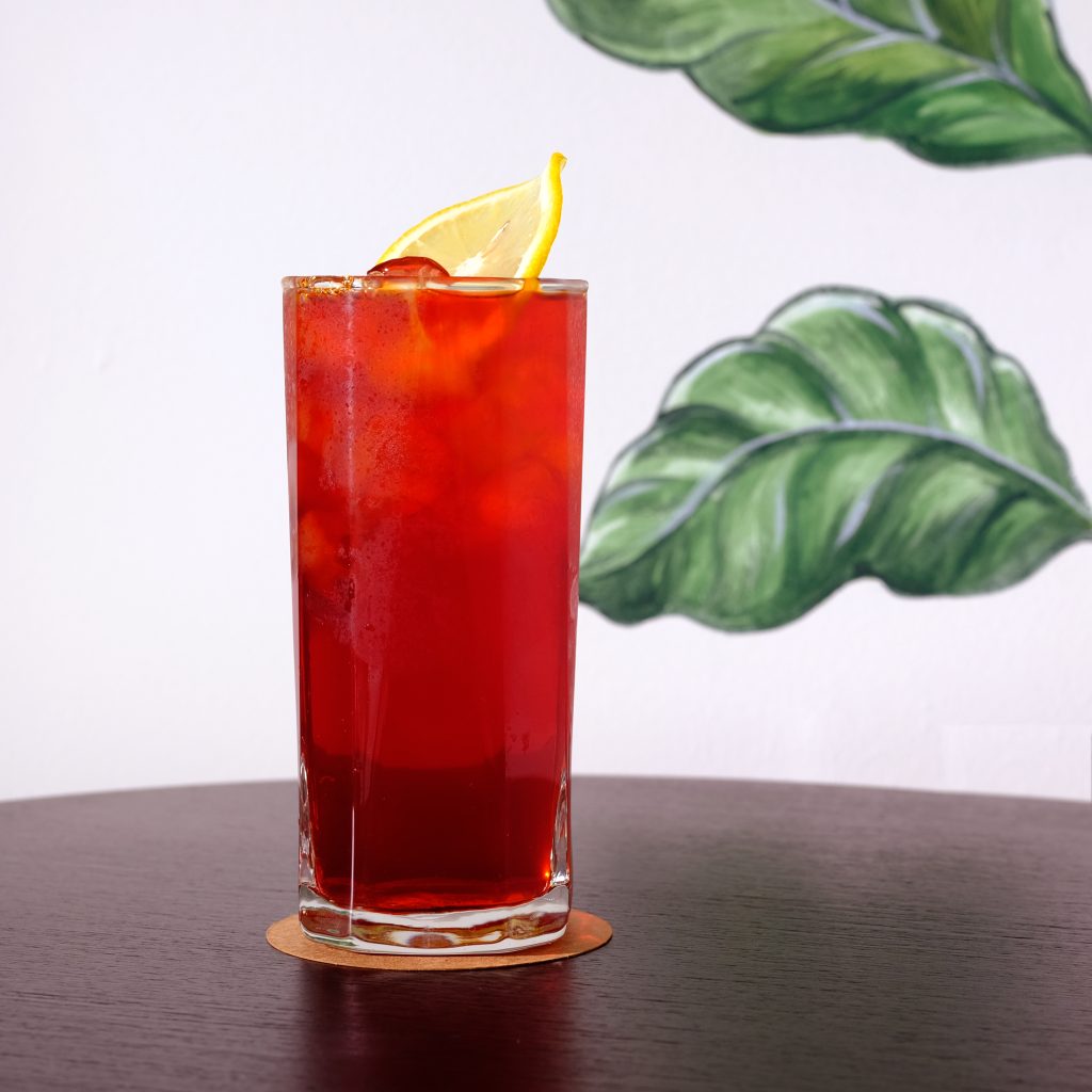 Iced lemon black tea